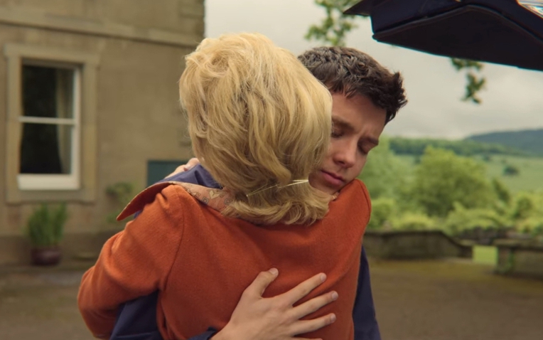 Xem Sex Education, t&ocirc;i mới hiểu: Thứ con trẻ cần kh&ocirc;ng phải l&agrave; 