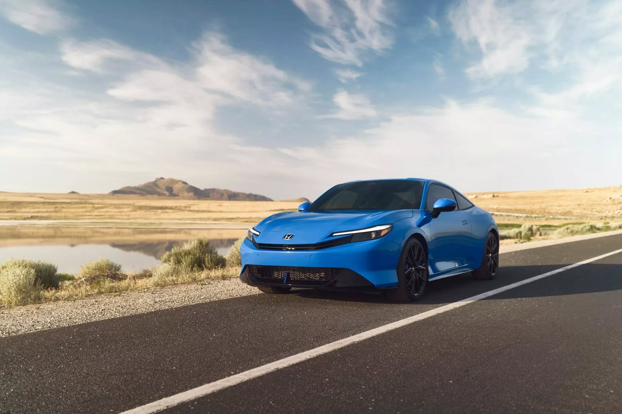 Mẫu xe thể thao nhiều điểm chung với Honda Civic này vừa ra mắt 1 tháng đã nhận 2.400 đơn hàng: Gấp 8 lần dự kiến, điều bất ngờ là khách hàng chủ yếu đã lớn tuổi- Ảnh 2. Mẫu xe thể thao nhiều điểm chung với Honda Civic này vừa ra mắt 1 tháng đã nhận 2.400 đơn hàng: Gấp 8 lần dự kiến, điều bất ngờ là khách hàng chủ yếu đã lớn tuổi- Ảnh 2.