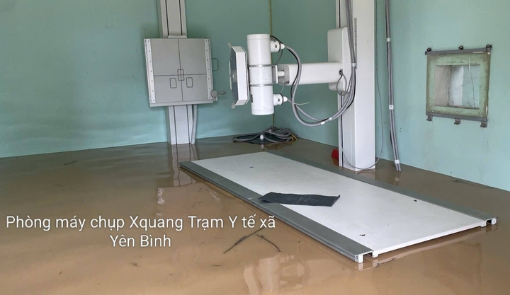 Cô Lập Giữa Biển Nước, Bệnh Viện Ở Lạng Sơn 'Cầm Cự' Từng Giờ- Ảnh 1. Cô Lập Giữa Biển Nước, Bệnh Viện Ở Lạng Sơn 'Cầm Cự' Từng Giờ- Ảnh 1.