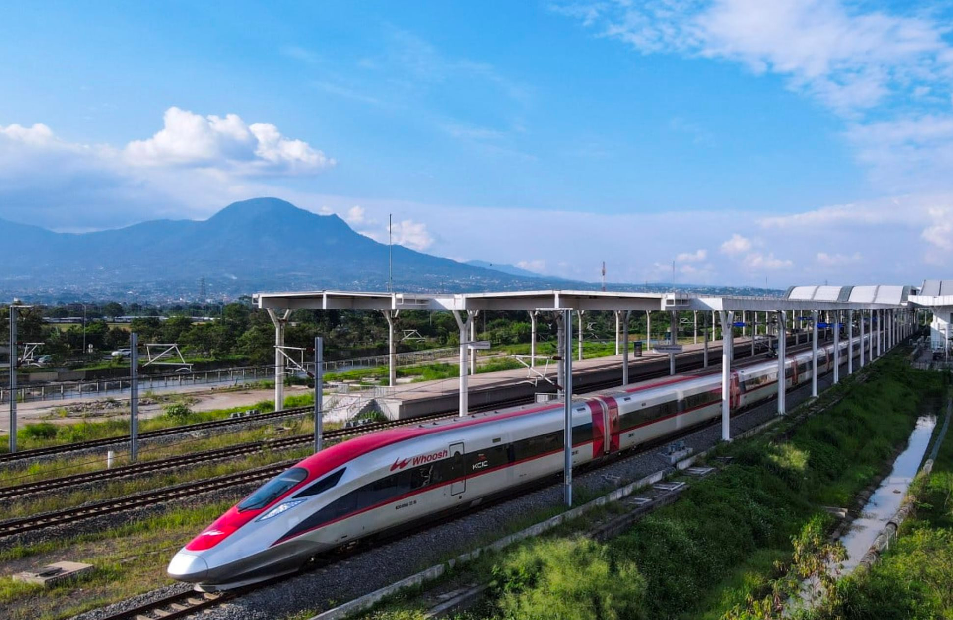 Loại Nhật Bản, chốt Trung Quốc x&acirc;y dự &aacute;n đường sắt cao tốc 20 tỷ USD: C&ocirc;ng ty vận h&agrave;nh lỗ gần 400 triệu USD, nền kinh tế lớn nhất Đ&ocirc;ng Nam &Aacute; &lsquo;như ngồi tr&ecirc;n đống lửa&rsquo; v&igrave; lo nợ- Ảnh 1.