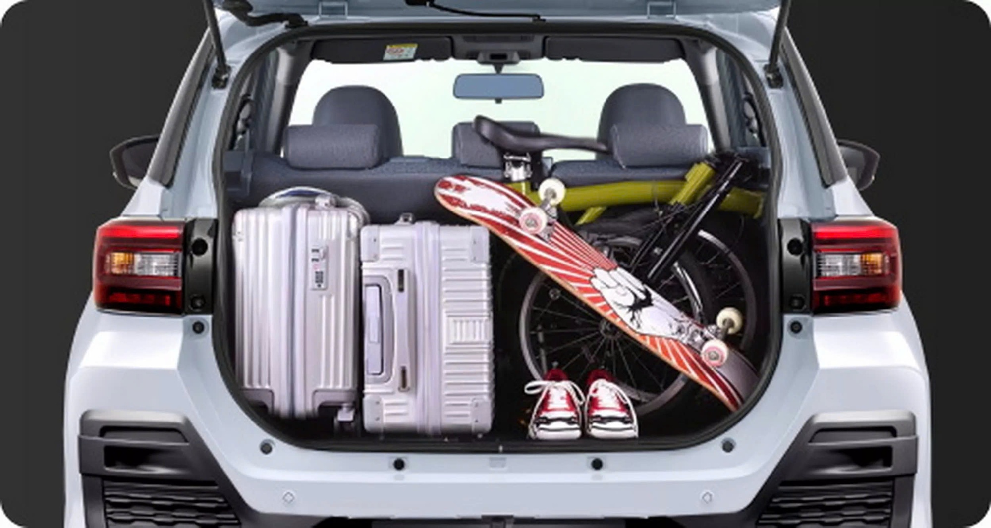 'Người anh em' của Toyota Raize có bản độ cực chất: Đầu xe hầm hố, cản trước mới, mâm sơn đen, động cơ không đổi- Ảnh 6. 'Người anh em' của Toyota Raize có bản độ cực chất: Đầu xe hầm hố, cản trước mới, mâm sơn đen, động cơ không đổi- Ảnh 6.