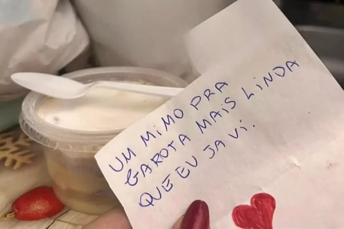 Vừa ăn chiếc bánh ngọt gửi đến kèm bức thư tình, cô gái 17 tuổi tử vong tức tưởi: Danh tính thủ phạm khiến tất cả sốc nặng- Ảnh 1. Vừa ăn chiếc bánh ngọt gửi đến kèm bức thư tình, cô gái 17 tuổi tử vong tức tưởi: Danh tính thủ phạm khiến tất cả sốc nặng- Ảnh 1.