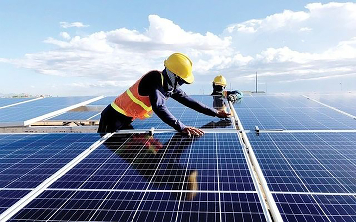 Đề xuất hỗ trợ tới 3 triệu đồng cho hộ dân lắp điện mặt trời mái nhà- Ảnh 1. Đề xuất hỗ trợ tới 3 triệu đồng cho hộ dân lắp điện mặt trời mái nhà- Ảnh 1.