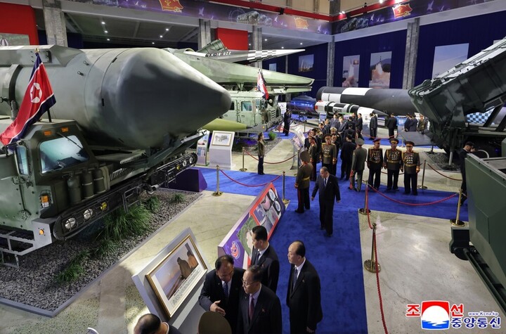 D&agrave;n vũ kh&iacute; hiện đại ở triển l&atilde;m quốc ph&ograve;ng Triều Ti&ecirc;n- Ảnh 10.