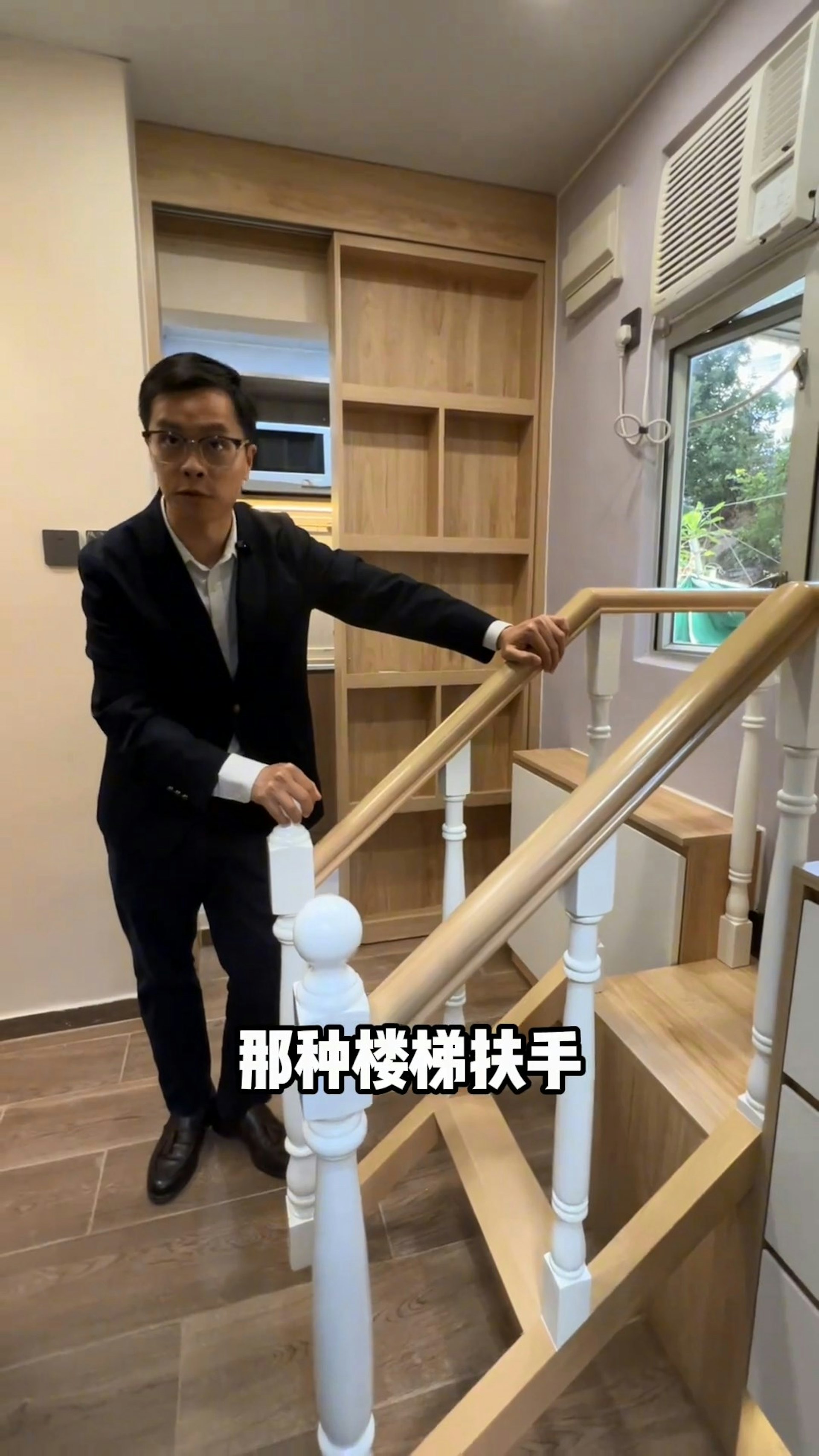 Một gia đình 3 người sống trong căn phòng 13m2 vẫn xây cầu thang xoắn ốc kiểu biệt thự: Mục đích sử dụng khiến netizen rất sốc- Ảnh 6.