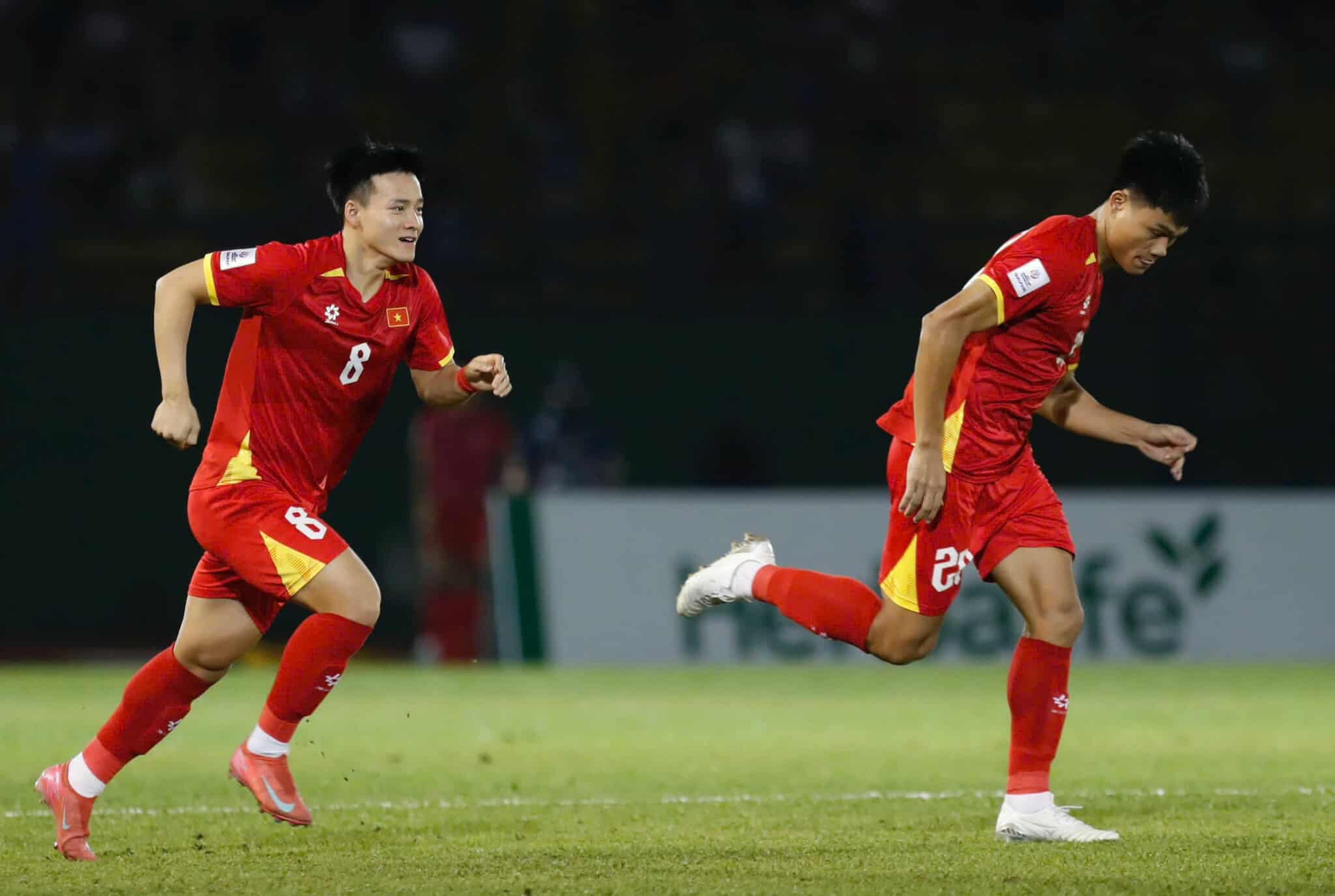 Tuyển Việt Nam thắng tưng bừng, HLV Kim Sang-sik vẫn gặp mối lo lớn ở giải châu Á- Ảnh 1. Tuyển Việt Nam thắng tưng bừng, HLV Kim Sang-sik vẫn gặp mối lo lớn ở giải châu Á- Ảnh 1.