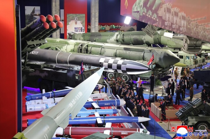 D&agrave;n vũ kh&iacute; hiện đại ở triển l&atilde;m quốc ph&ograve;ng Triều Ti&ecirc;n- Ảnh 9.