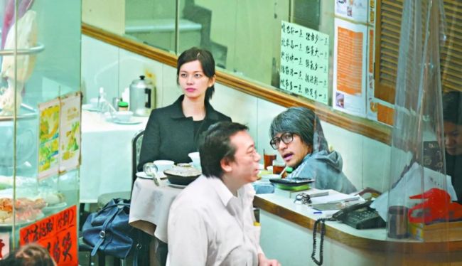 5 đôi showbiz "từ yêu thành hận": Có cặp thi nhau bóc tình cũ "ăn chả ăn nem", có cặp kiện nhau đòi... quà!- Ảnh 9. 5 đôi showbiz "từ yêu thành hận": Có cặp thi nhau bóc tình cũ "ăn chả ăn nem", có cặp kiện nhau đòi... quà!- Ảnh 9.