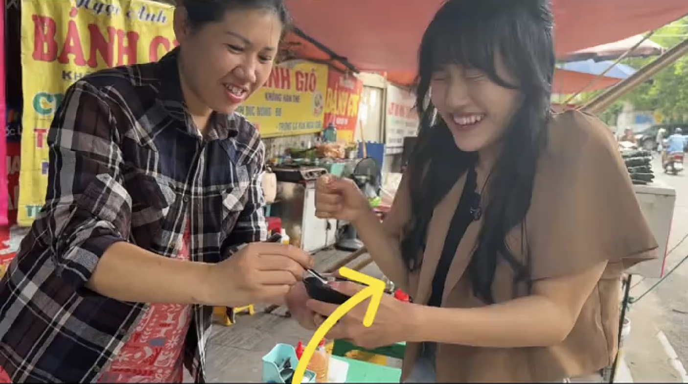 Khách Nhật hét ầm ĩ khi thử món ăn Việt từng nằm trong danh sách 