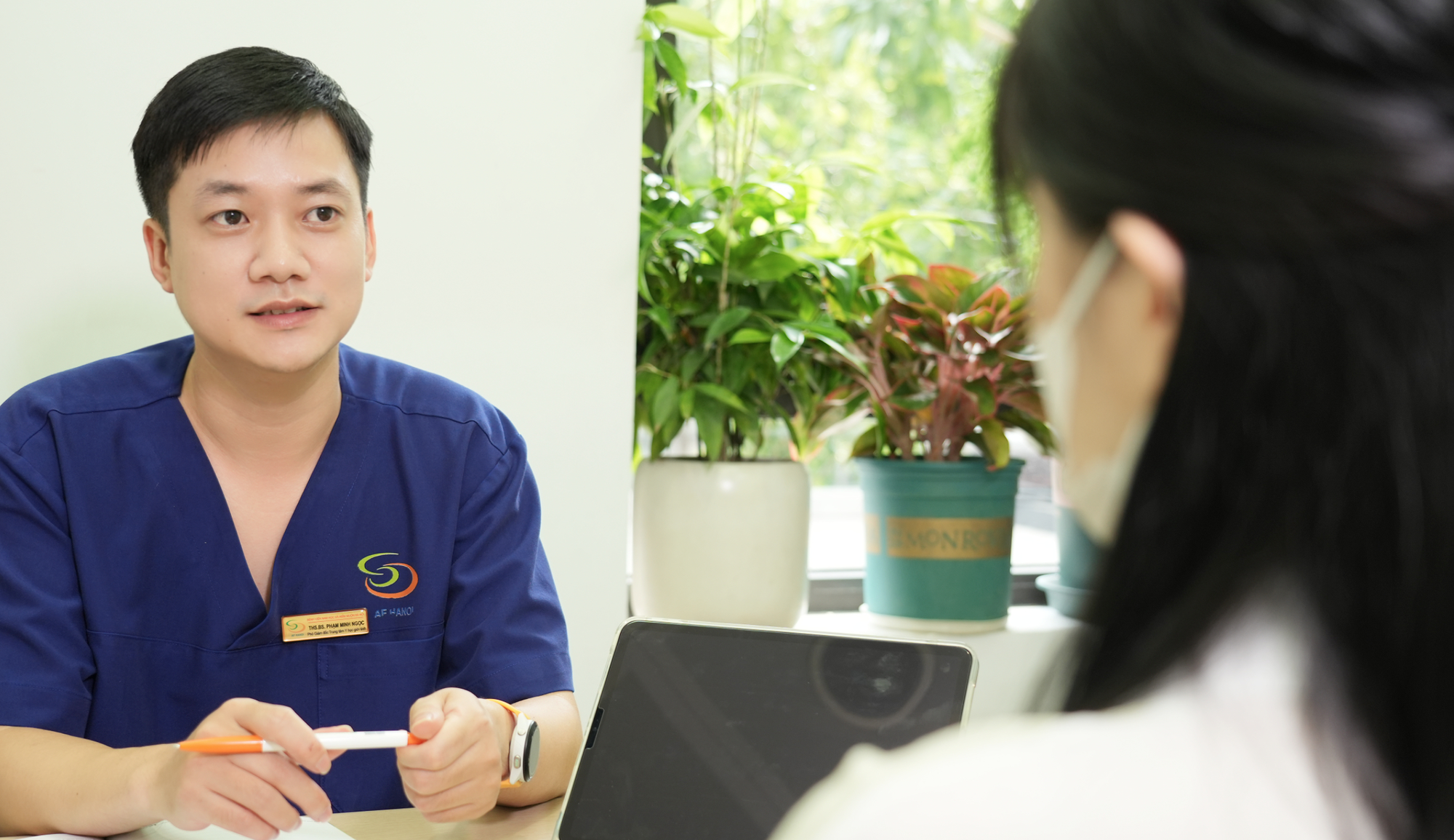 Khổ sở vì vợ quá "khỏe"- Ảnh 2.