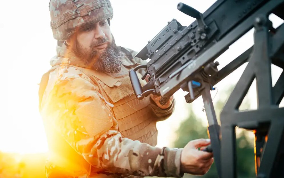 Từ Thế chiến II đến xung đột Ukraine: Vũ khí 100 tuổi hồi sinh trong kỷ nguyên máy bay không người lái