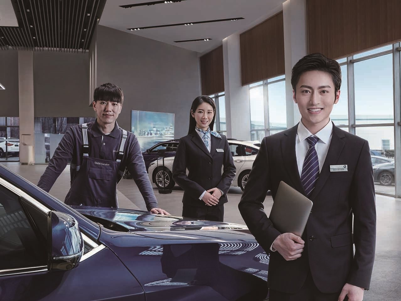 Khủng hoảng nghề b&aacute;n xe hơi tại Trung Quốc: C&aacute;c đại l&yacute; vật lộn trong thua lỗ, một số ph&aacute; sản để lại h&agrave;ng trăm kh&aacute;ch h&agrave;ng bơ vơ- Ảnh 1.