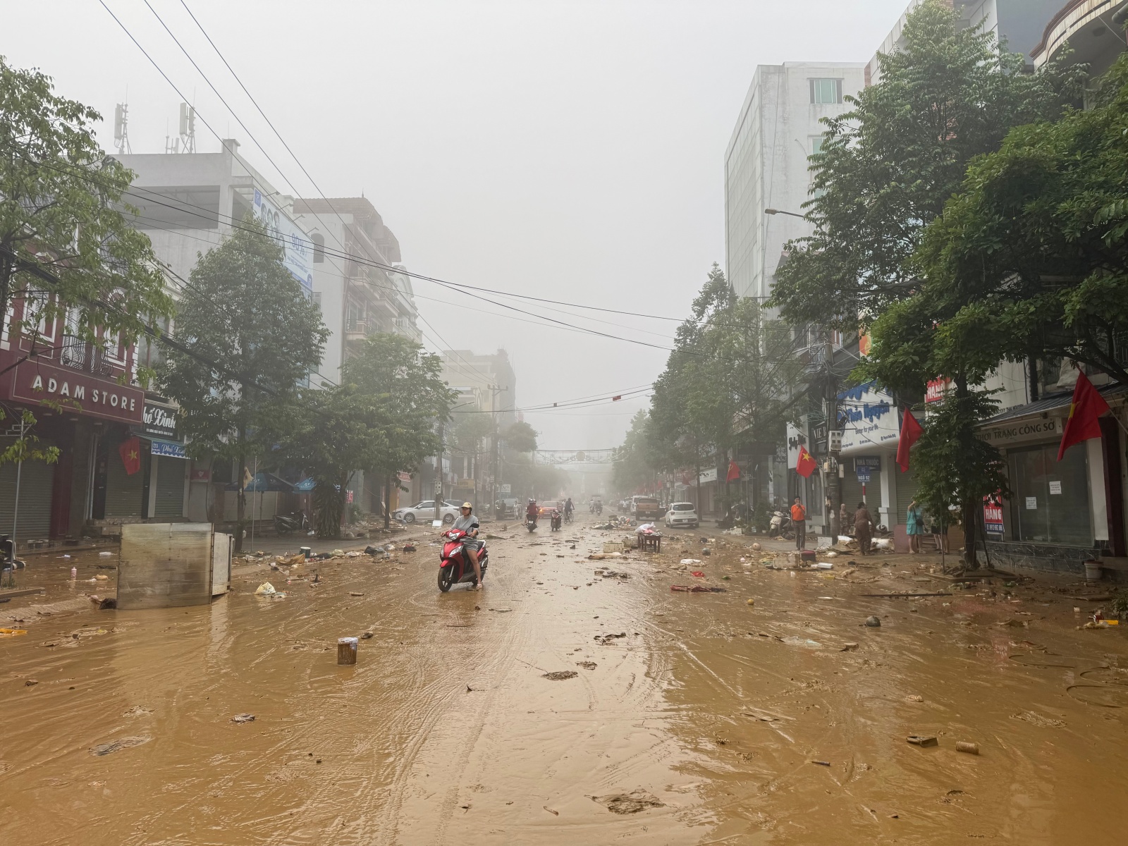 Lũ r&uacute;t, Th&aacute;i Nguy&ecirc;n hiện l&ecirc;n với một khung cảnh tan hoang đến x&oacute;t xa- Ảnh 3.