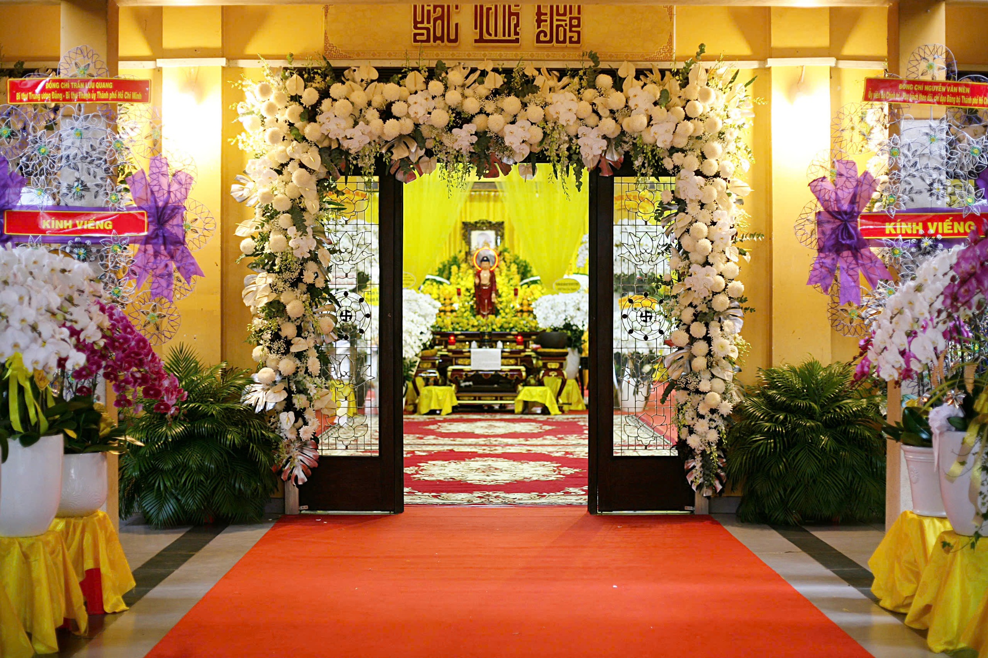 Kim quan cố Trưởng lão Hòa thượng Thích Trí Tịnh tôn trí tại chùa Vĩnh Nghiêm- Ảnh 9. Kim quan cố Trưởng lão Hòa thượng Thích Trí Tịnh tôn trí tại chùa Vĩnh Nghiêm- Ảnh 9.