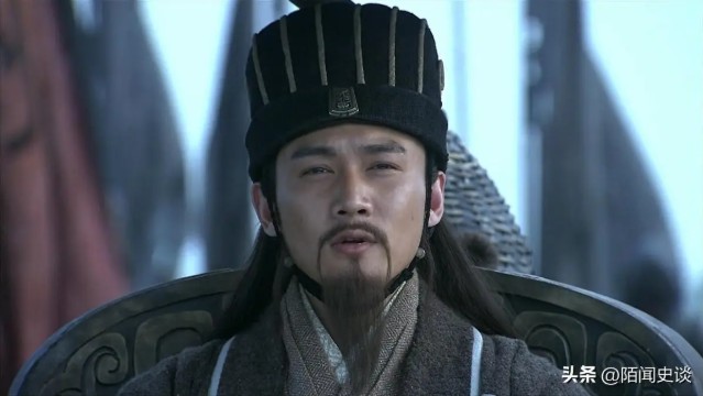 Đau đớn của Lưu Bị khi không chọn vị tướng này bảo vệ Kinh Châu: Được Tào Tháo đánh giá ngang Lữ Bố- Ảnh 3.