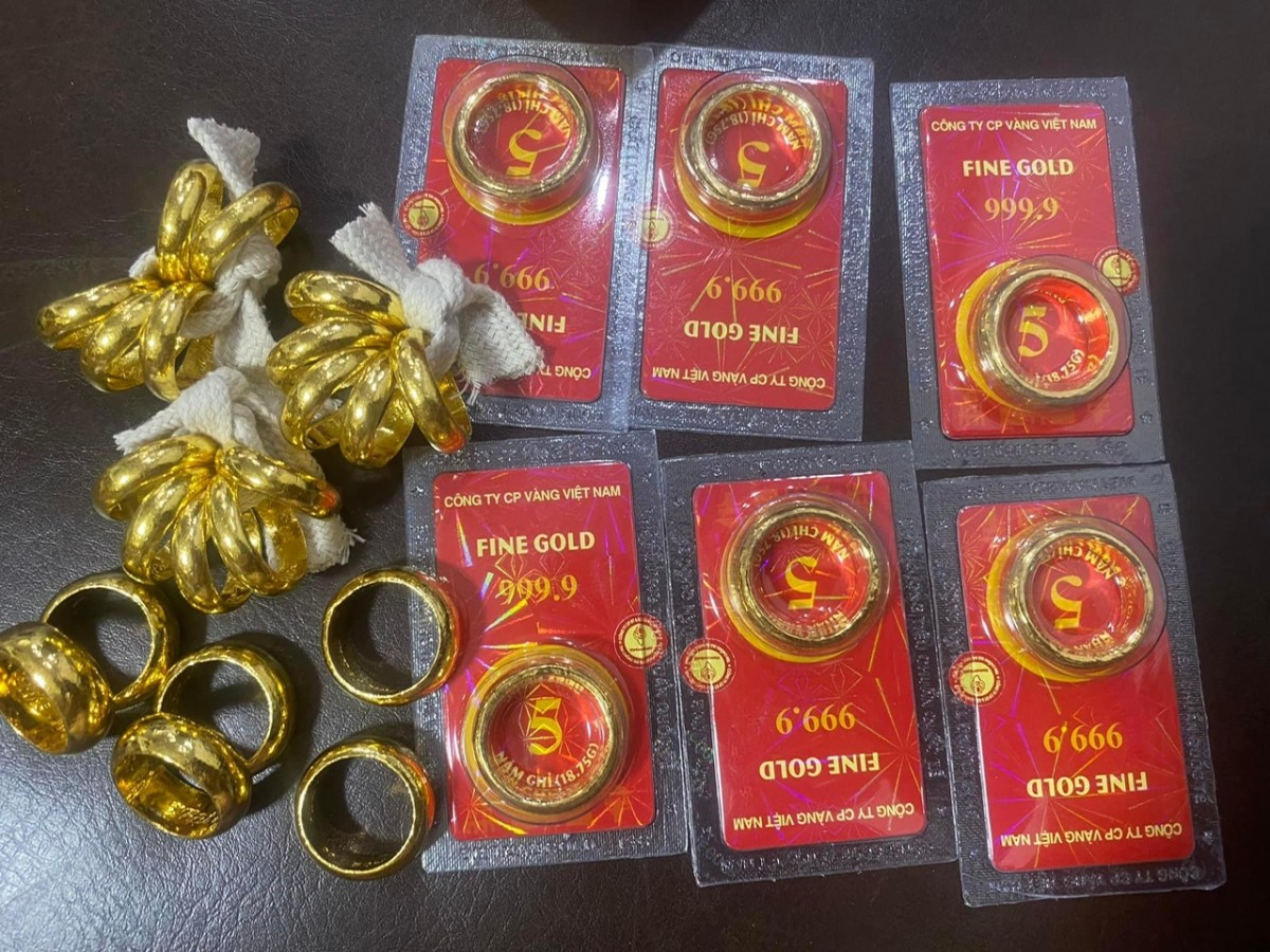 Bức ảnh sao kê mua vàng gây xôn xao, chính chủ tính làm 1 việc nhưng ai cũng cản- Ảnh 3. Bức ảnh sao kê mua vàng gây xôn xao, chính chủ tính làm 1 việc nhưng ai cũng cản- Ảnh 3.