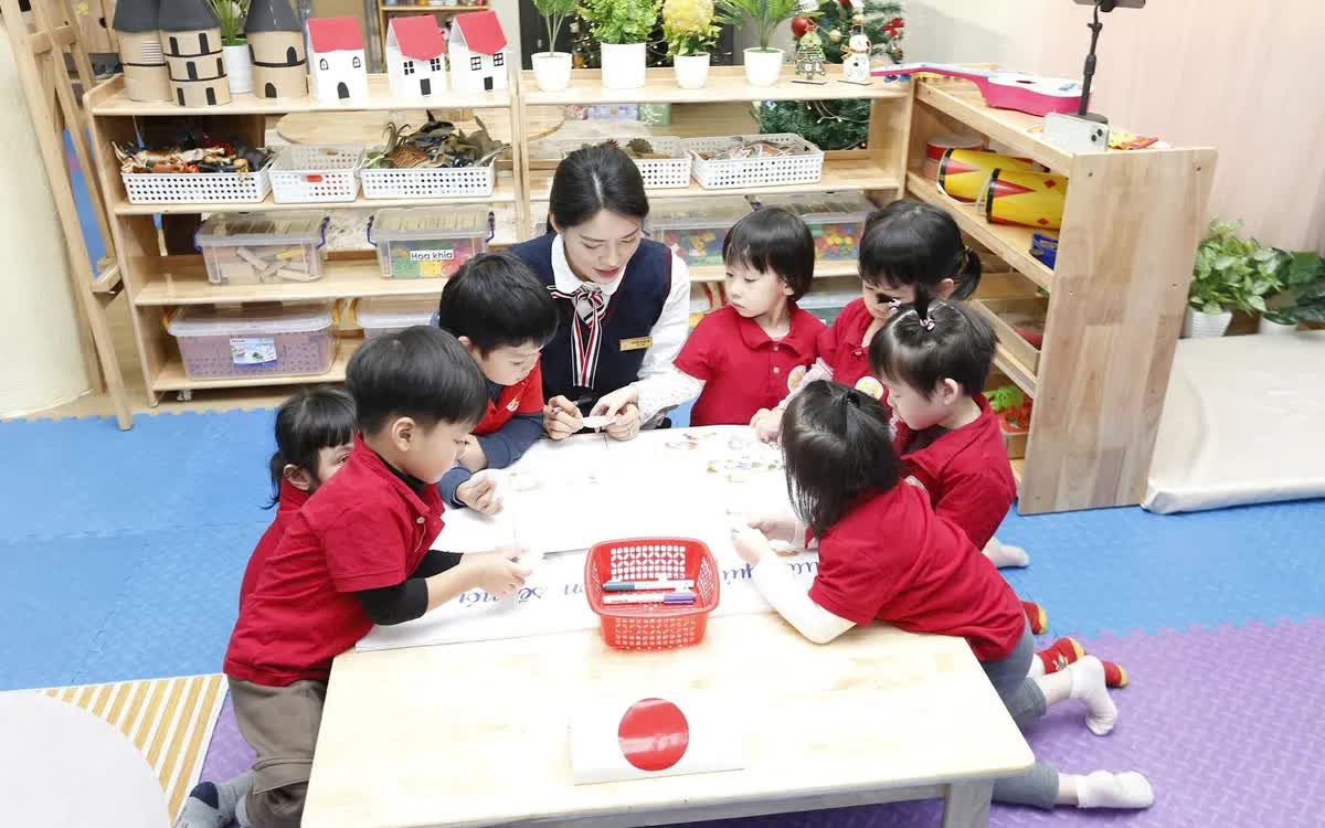 Hà Nội triển khai chính sách miễn học phí cho học sinh công lập từ năm học 2025-2026- Ảnh 1.