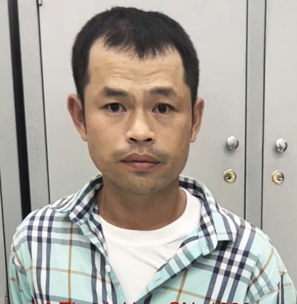 Băng trộm lên kế hoạch cuỗm nhiều vàng của người phụ nữ bán thịt heo- Ảnh 1. Băng trộm lên kế hoạch cuỗm nhiều vàng của người phụ nữ bán thịt heo- Ảnh 1.