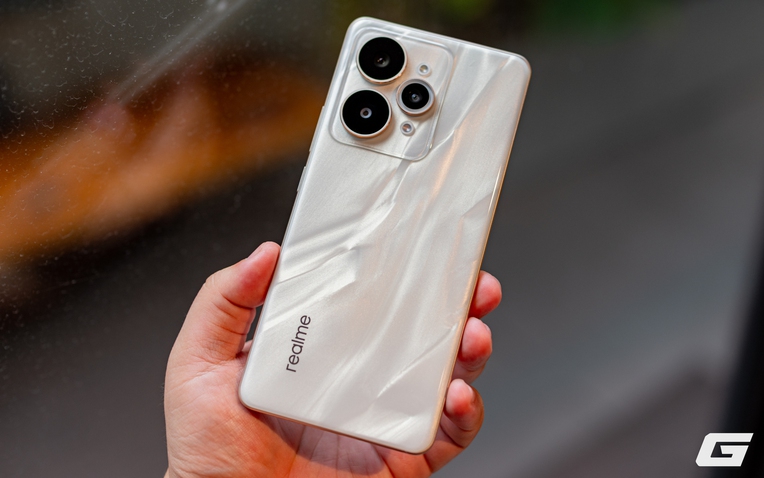 Cận Cảnh Realme 15 Pro: Thiết Kế Bắt Mắt, Pin 7000Mah Cực “Trâu”, Nhiều Tính Năng Ai Độc Đáo, Giá 15 Triệu Đồng- Ảnh 1. Cận Cảnh Realme 15 Pro: Thiết Kế Bắt Mắt, Pin 7000Mah Cực “Trâu”, Nhiều Tính Năng Ai Độc Đáo, Giá 15 Triệu Đồng- Ảnh 1.