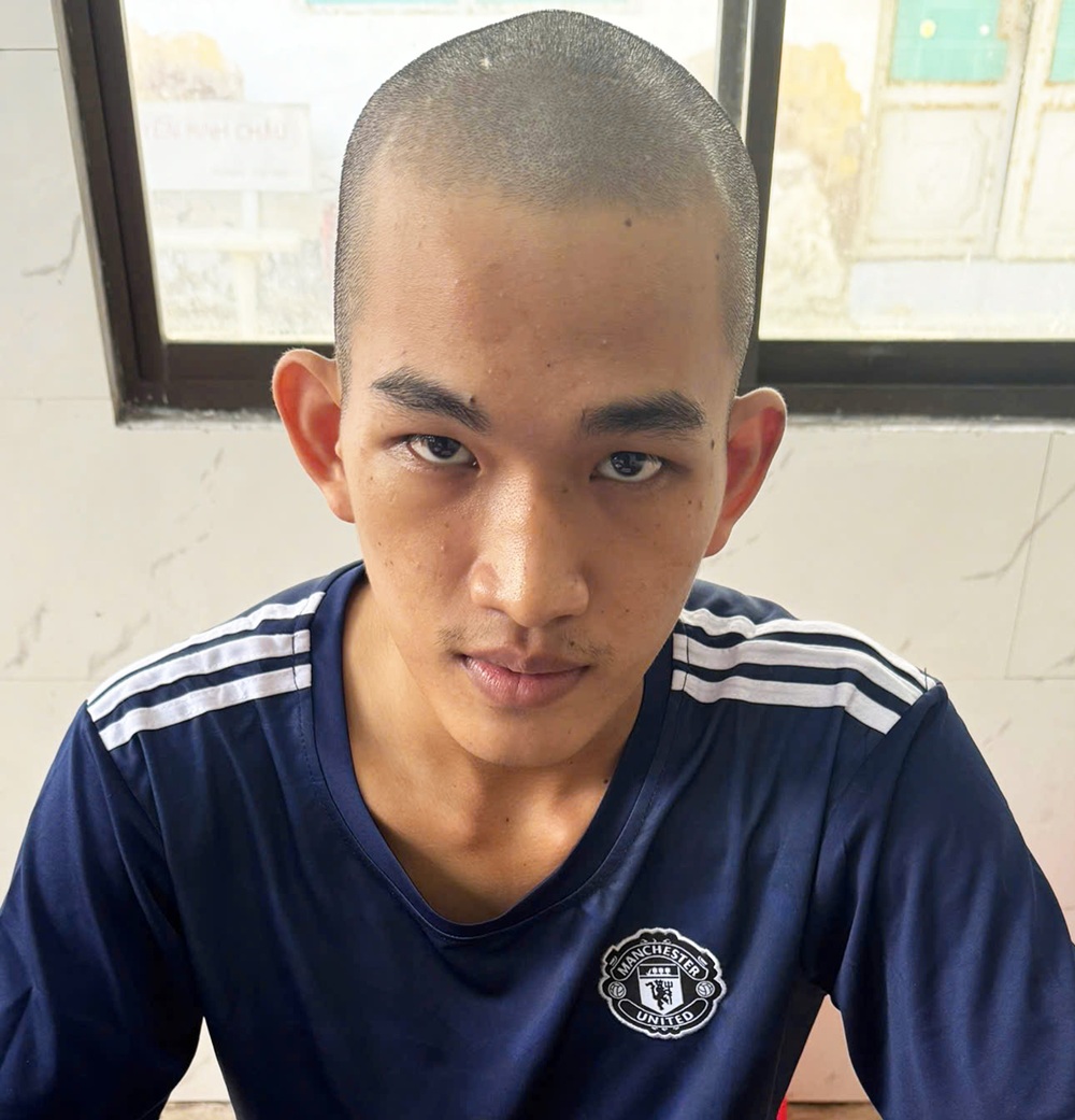 Băng trộm lên kế hoạch cuỗm nhiều vàng của người phụ nữ bán thịt heo- Ảnh 2. Băng trộm lên kế hoạch cuỗm nhiều vàng của người phụ nữ bán thịt heo- Ảnh 2.