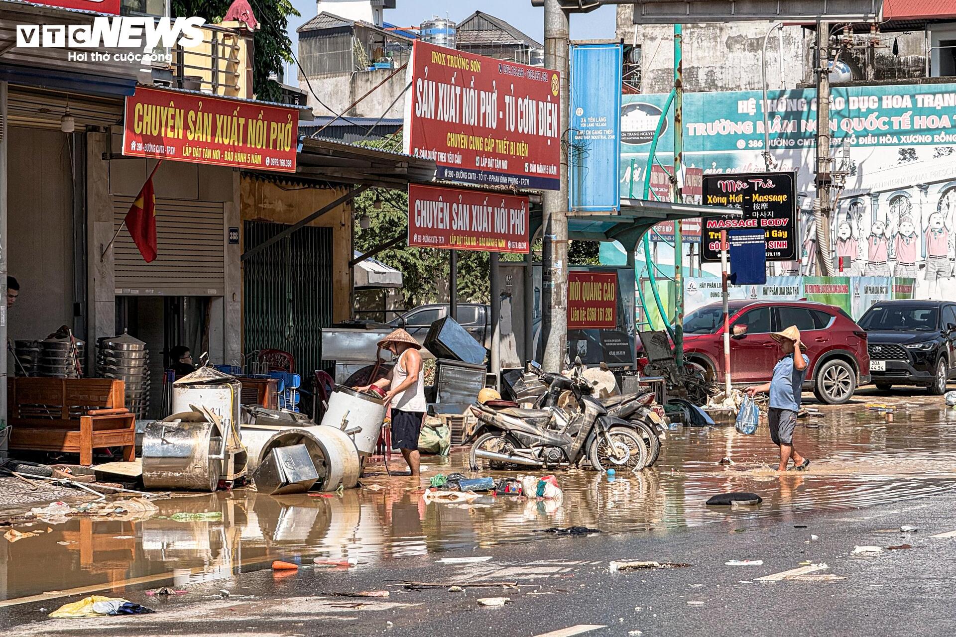 H&igrave;nh ảnh Th&aacute;i Nguy&ecirc;n tan hoang sau lũ lịch sử- Ảnh 2.