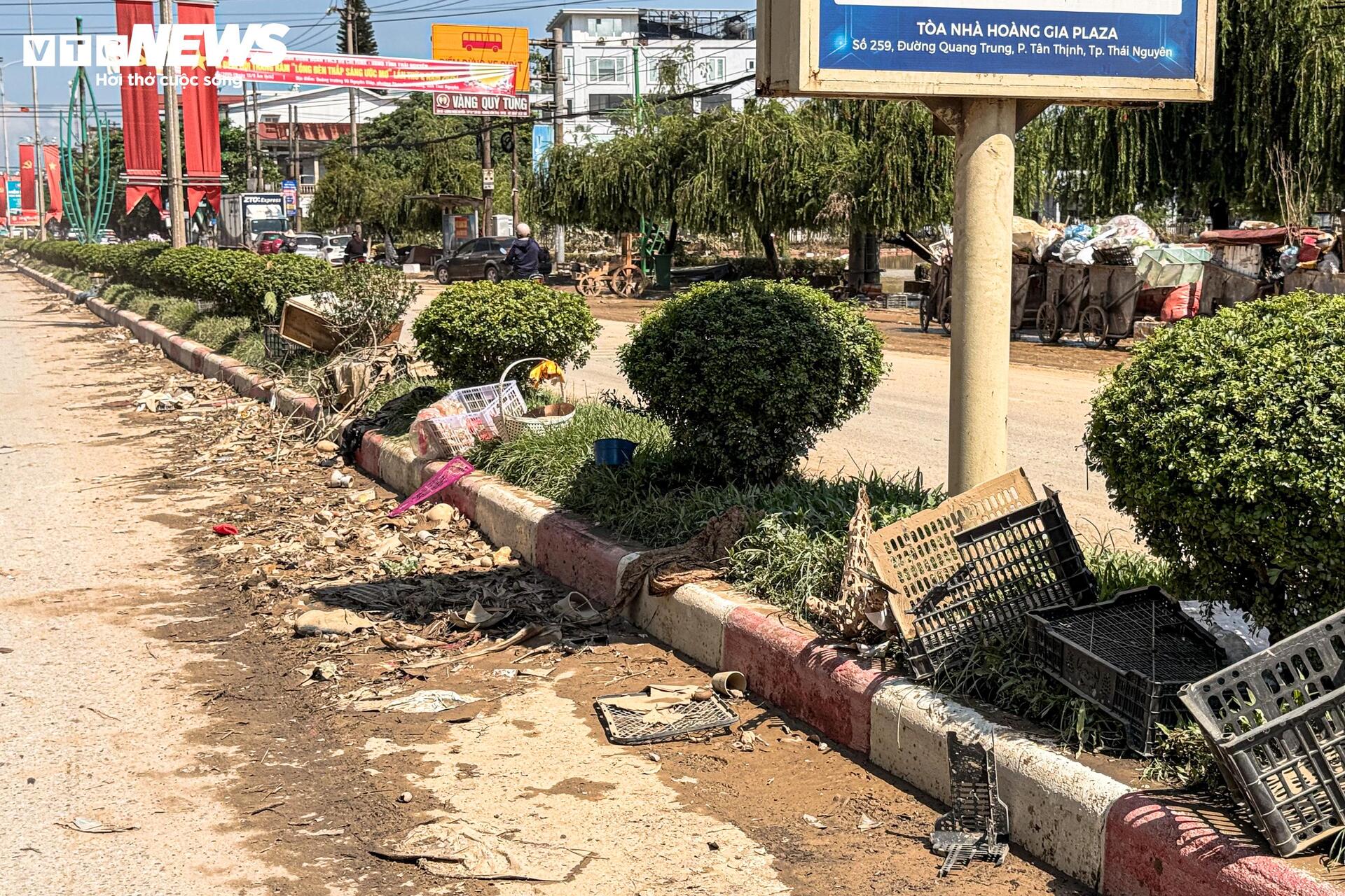 H&igrave;nh ảnh Th&aacute;i Nguy&ecirc;n tan hoang sau lũ lịch sử- Ảnh 9.