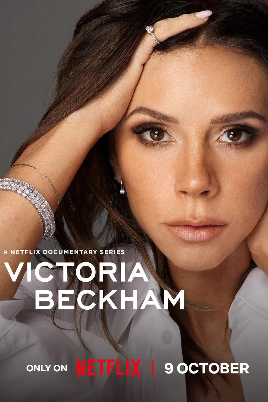 Chuyện gì đã xảy ra với “bộ ngực giả” của Victoria Beckham?- Ảnh 6. Chuyện gì đã xảy ra với “bộ ngực giả” của Victoria Beckham?- Ảnh 6.