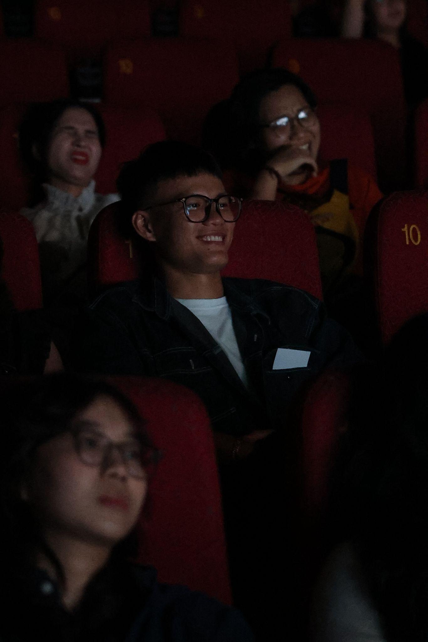 Phim Việt “Đợi Gì, Mơ Đi!” khiến khán giả vì cười nhiều mà khóc cũng không ít- Ảnh 5.