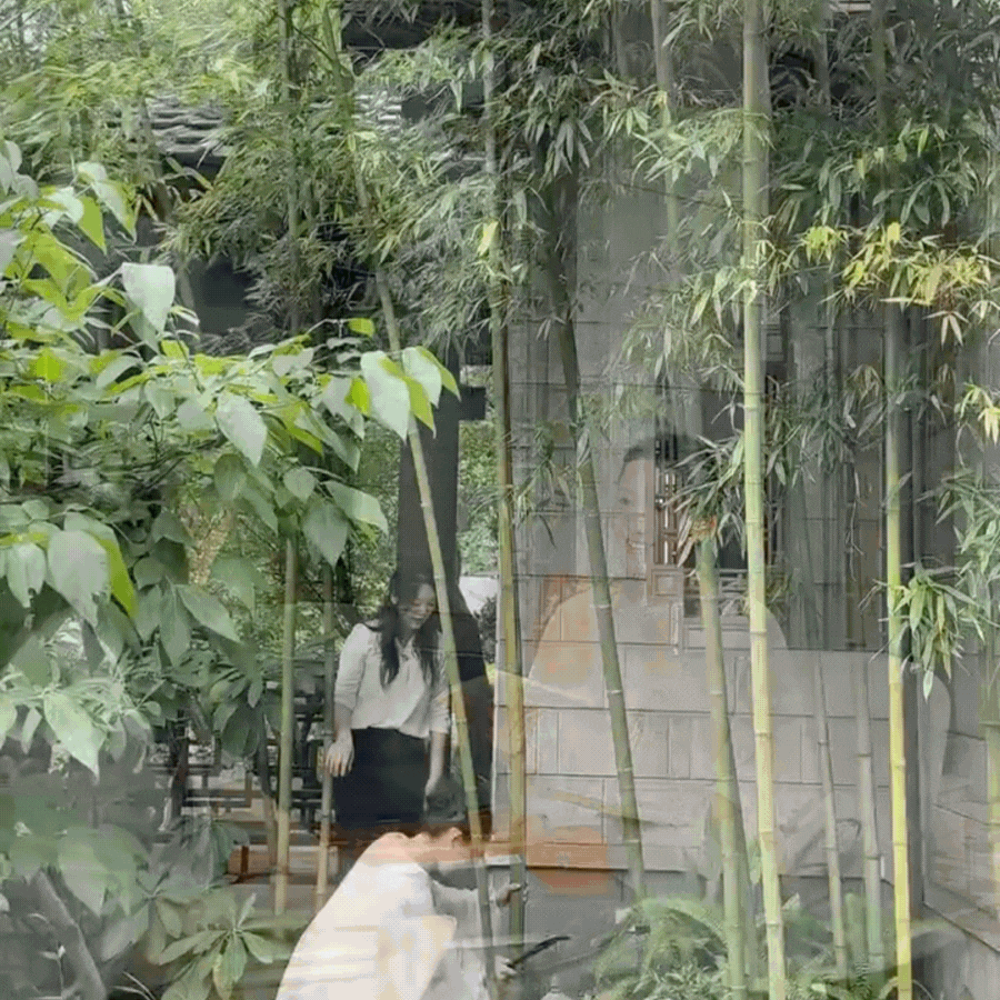 Phú bà ở biệt phủ 1200m2 làm gì lúc rảnh: Mang 5000 con tằm về làm chăn tặng mẹ chồng, chặt tre ngay tại nhà làm giấy tặng chồng, bảo sao được yêu chiều đến thế!- Ảnh 21. Phú bà ở biệt phủ 1200m2 làm gì lúc rảnh: Mang 5000 con tằm về làm chăn tặng mẹ chồng, chặt tre ngay tại nhà làm giấy tặng chồng, bảo sao được yêu chiều đến thế!- Ảnh 21.