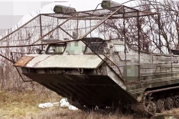 Thiết giáp đổ bộ PTS-2 mang 'vỉ nướng' và hệ thống tác chiến điện tử- Ảnh 1.