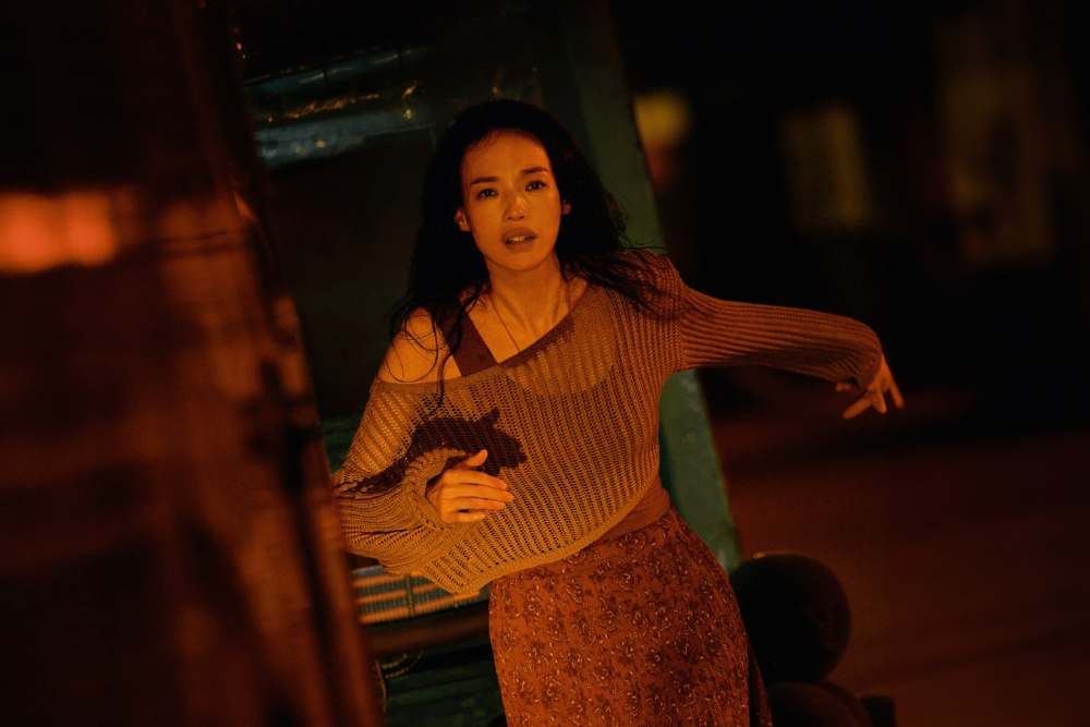 Thức cả đ&ecirc;m v&igrave; phim 18+ si&ecirc;u hay vừa chiếu: Nữ ch&iacute;nh đẹp kinh diễm, phong thần cả đời cũng kh&ocirc;ng đủ- Ảnh 4.