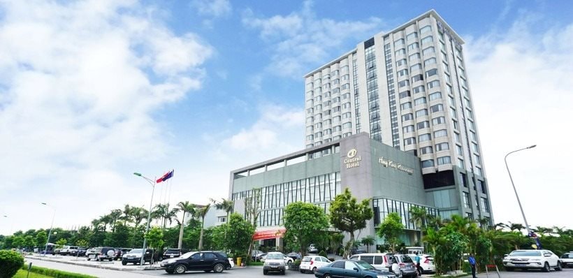Đại gia U60 kín tiếng đứng sau khách sạn 5 sao 18 tầng đầu tiên ở Thanh Hóa, 'đánh chiếm' sang Quảng Ninh xây chuỗi- Ảnh 2. Đại gia U60 kín tiếng đứng sau khách sạn 5 sao 18 tầng đầu tiên ở Thanh Hóa, 'đánh chiếm' sang Quảng Ninh xây chuỗi- Ảnh 2.