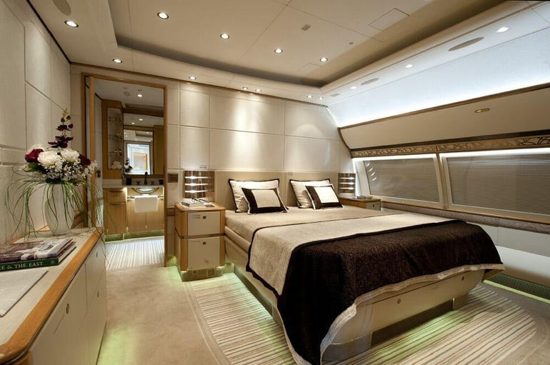 Doanh nhân Ả Rập đặt mua chiếc máy bay riêng lớn nhất thế giới, biến nó thành 'cung điện bay' cho 80 người - nhưng chưa kịp đặt chân lên đã phá sản- Ảnh 4.