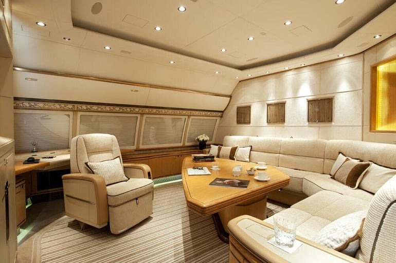 Doanh nhân Ả Rập đặt mua chiếc máy bay riêng lớn nhất thế giới, biến nó thành 'cung điện bay' cho 80 người - nhưng chưa kịp đặt chân lên đã phá sản- Ảnh 5.