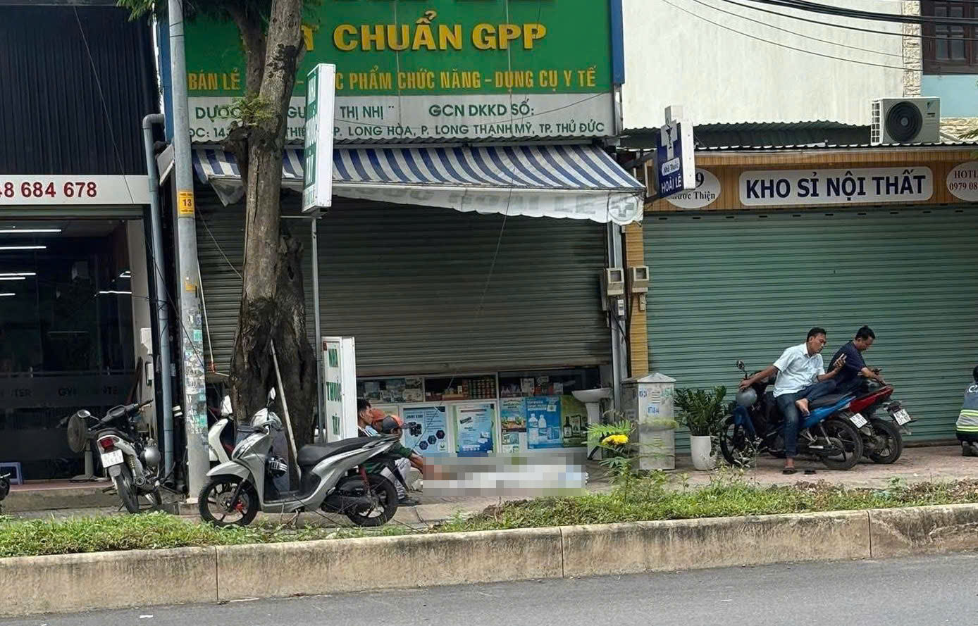 Người phụ nữ vừa đến tiệm thuốc tây thì tử vong- Ảnh 1. Người phụ nữ vừa đến tiệm thuốc tây thì tử vong- Ảnh 1.