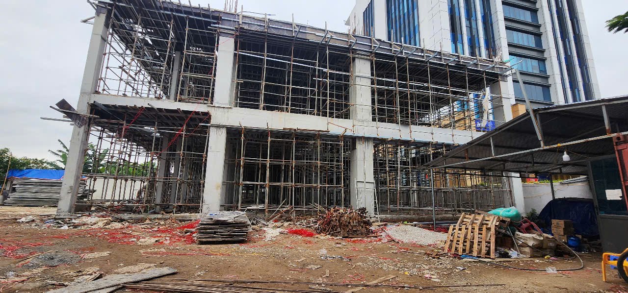 Sập giàn giáo khi đang thi công, 2 người tử nạn, 1 người bị thương- Ảnh 2.