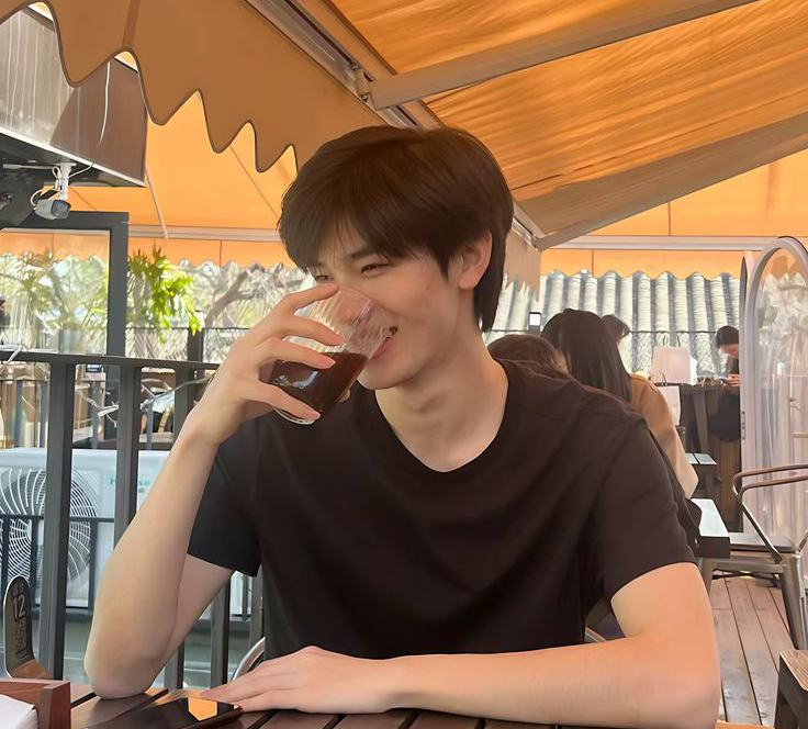 Ngủ dậy đói rã rời cũng ĐỪNG ăn 4 loại bữa sáng này, tuyến giáp "hỏng" cực nhanh- Ảnh 2.