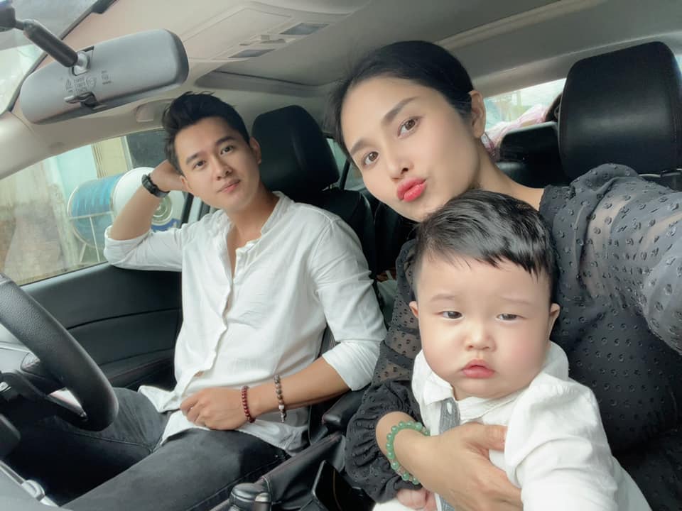 Ngoại hình U40 cực sexy của nữ diễn viên lấy chồng 2 kém 9 tuổi: Mẹ 2 con, trai lạ vẫn nhắn tin tán tỉnh- Ảnh 8. Ngoại hình U40 cực sexy của nữ diễn viên lấy chồng 2 kém 9 tuổi: Mẹ 2 con, trai lạ vẫn nhắn tin tán tỉnh- Ảnh 8.