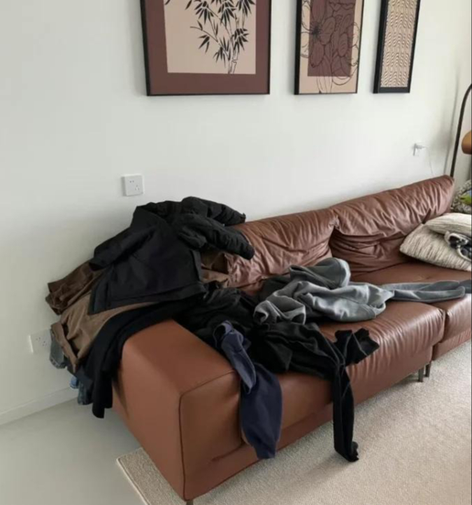 N&oacute;i thẳng: Nh&agrave; tr&ocirc;ng "rẻ tiền" kh&ocirc;ng phải v&igrave; ngh&egrave;o, m&agrave; v&igrave; 5 th&oacute;i xấu n&agrave;y- Ảnh 2.