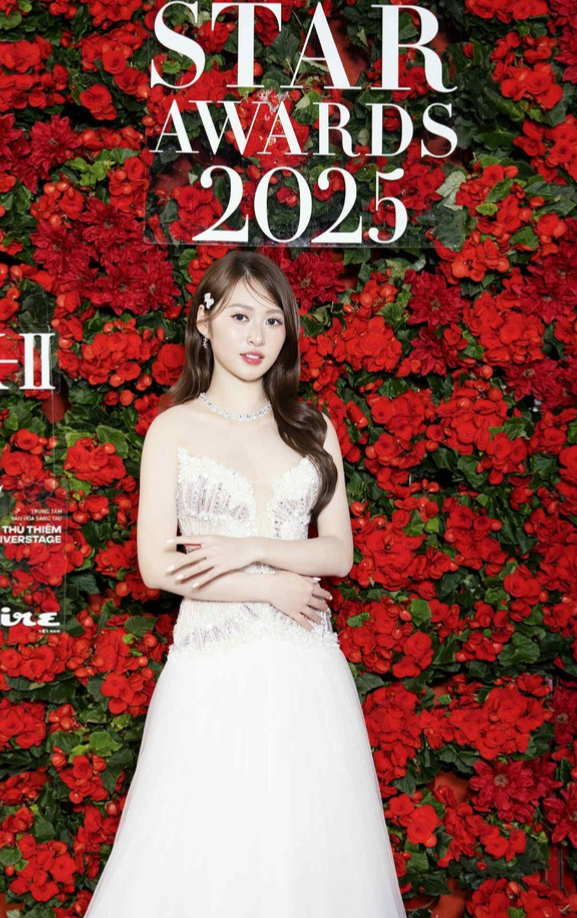 Hoa hậu Trái Đất Việt Nam 2025 Ngô Thị Trâm Anh khoe vẻ đẹp ngọt ngào, kiêu sa tại sự kiện lớn - Ảnh 1. Hoa hậu Trái Đất Việt Nam 2025 Ngô Thị Trâm Anh khoe vẻ đẹp ngọt ngào, kiêu sa tại sự kiện lớn - Ảnh 1.