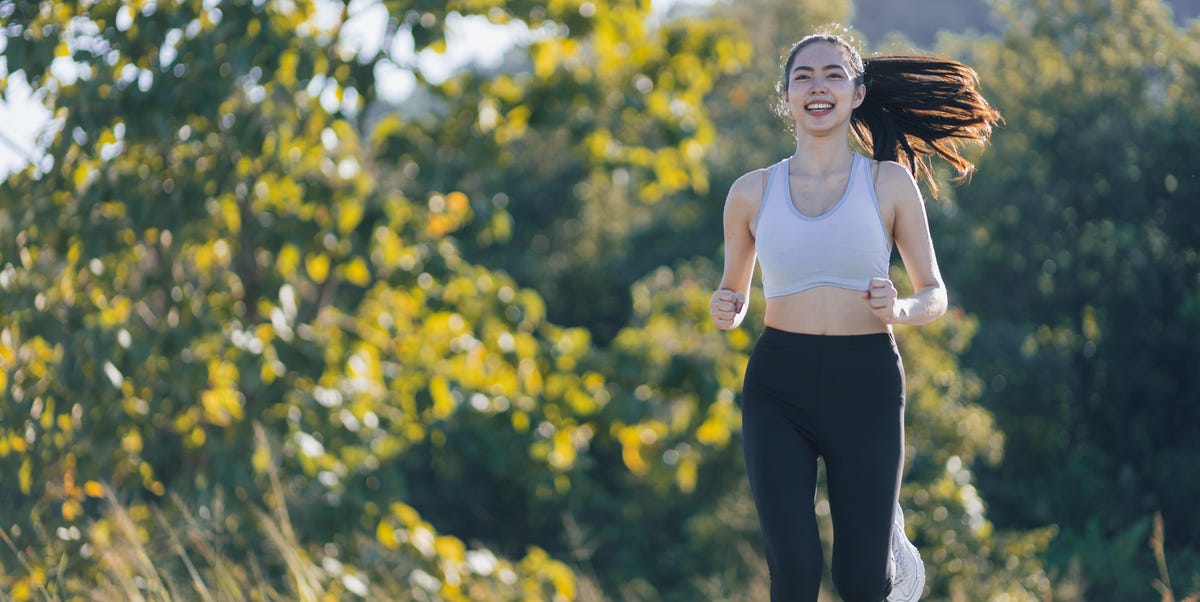 Khi bạn đến tuổi 50, bài tập tốt nhất không còn là chạy bộ, bơi lội, yoga hay thái cực quyền nữa- Ảnh 2. Khi bạn đến tuổi 50, bài tập tốt nhất không còn là chạy bộ, bơi lội, yoga hay thái cực quyền nữa- Ảnh 2.