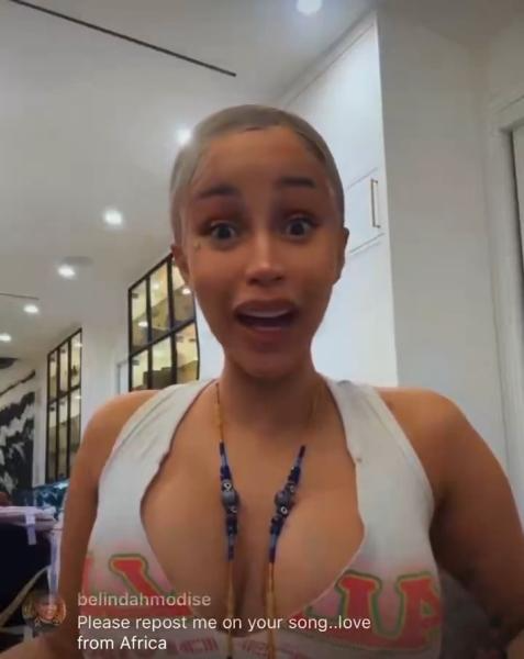 Quá kinh khủng: Nữ nghệ sĩ đình đám thừa nhận đã 3 tháng không gội đầu!- Ảnh 1. Quá kinh khủng: Nữ nghệ sĩ đình đám thừa nhận đã 3 tháng không gội đầu!- Ảnh 1.