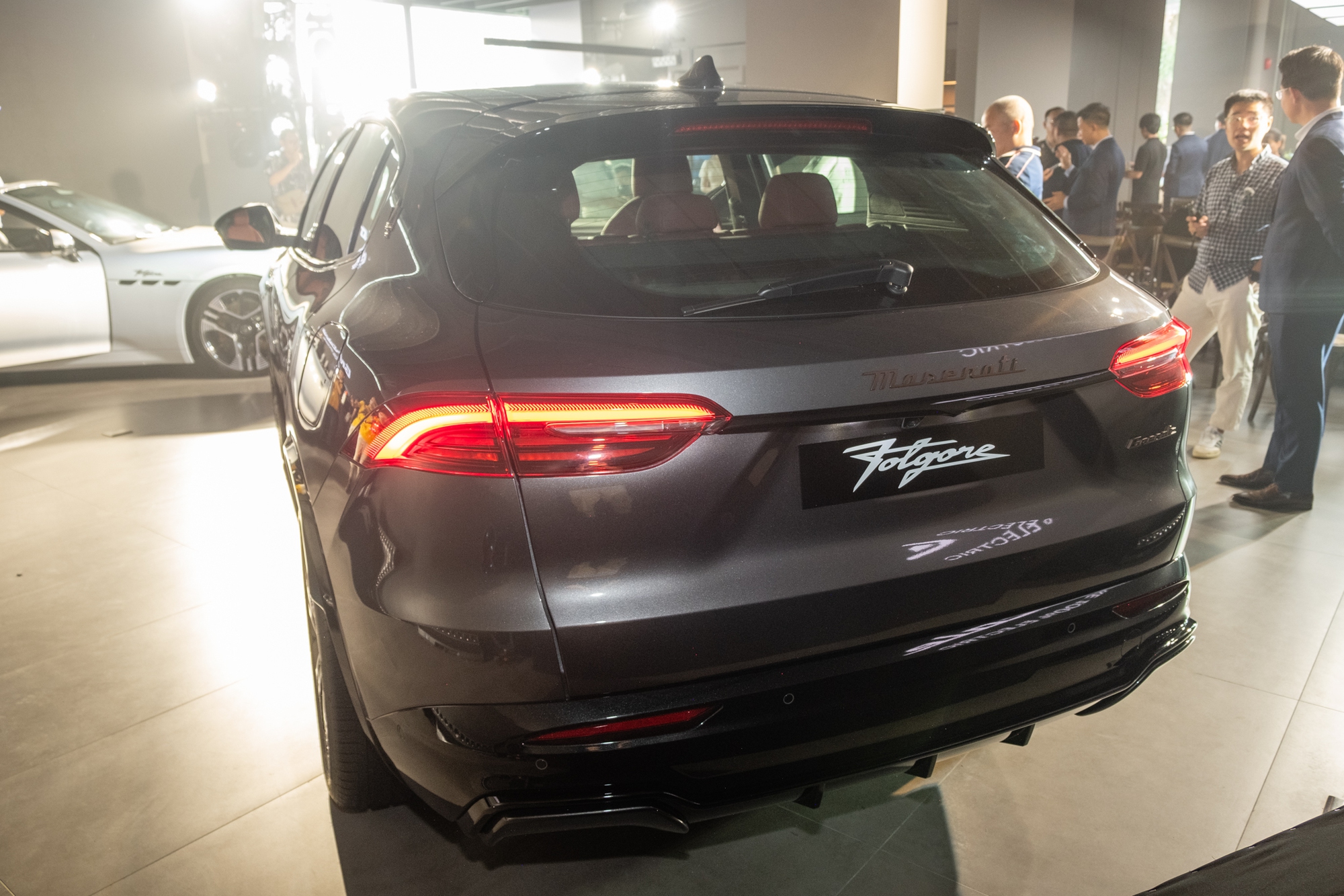 Maserati Grecale, GranCabrio bản điện ra mắt Việt Nam: Giá từ gần 5,5 tỷ đến hơn 13,3 tỷ đồng, mạnh ngang siêu xe, chạy tới 500km/sạc- Ảnh 3. Maserati Grecale, GranCabrio bản điện ra mắt Việt Nam: Giá từ gần 5,5 tỷ đến hơn 13,3 tỷ đồng, mạnh ngang siêu xe, chạy tới 500km/sạc- Ảnh 3.