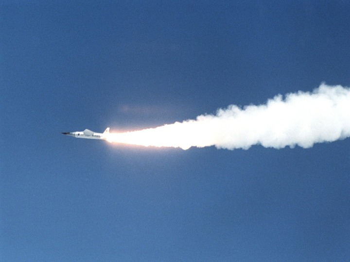 Trung Quốc công bố tên lửa siêu vượt âm có thể 'biến hình' ở tốc độ âm thanh- Ảnh 2.