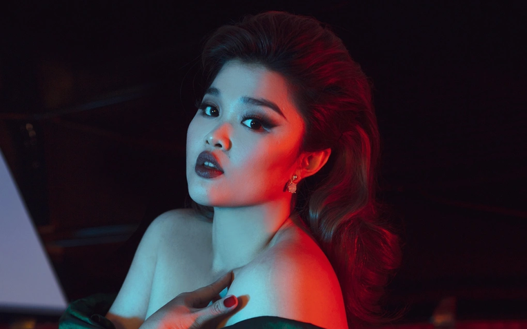 Á quân Vietnam Idol 2015 ra MV mới sau hit 