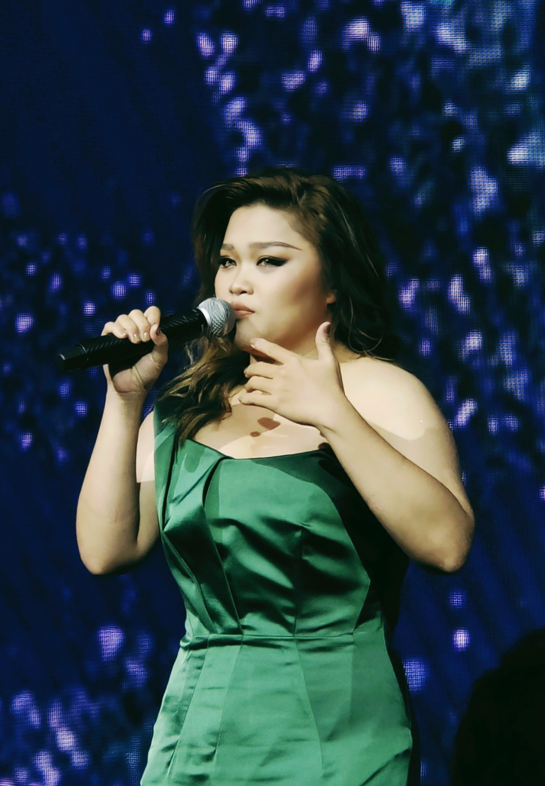 Á quân Vietnam Idol 2015 ra MV mới sau hit 