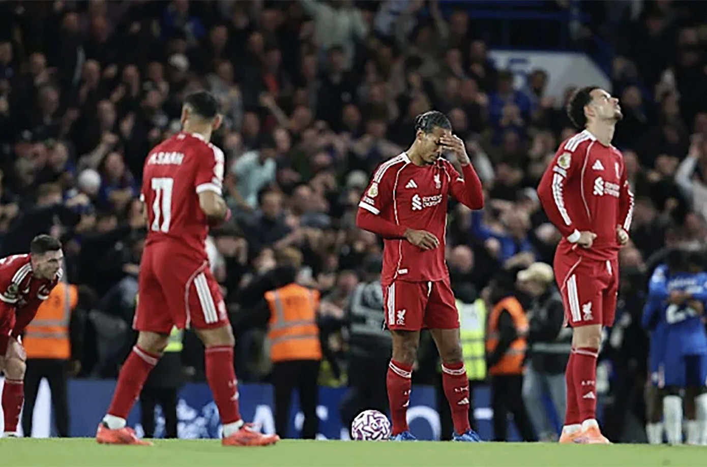 Nếu Liverpool lại thua, Arne Slot sẽ biện minh theo cách nào?- Ảnh 3. Nếu Liverpool lại thua, Arne Slot sẽ biện minh theo cách nào?- Ảnh 3.