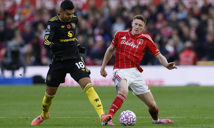 Trọng tài giúp sức, Man Utd vẫn suýt thua- Ảnh 1.