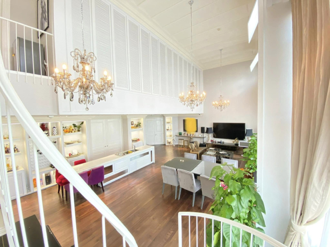 B&ecirc;n trong nơi ở của Trương Ngọc &Aacute;nh- Ảnh 8.