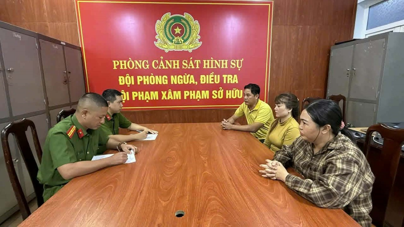 Bắt Trần Thị Huyền Trang- Ảnh 1.